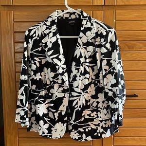 Elementz Black and White Floral Blazer (XL)